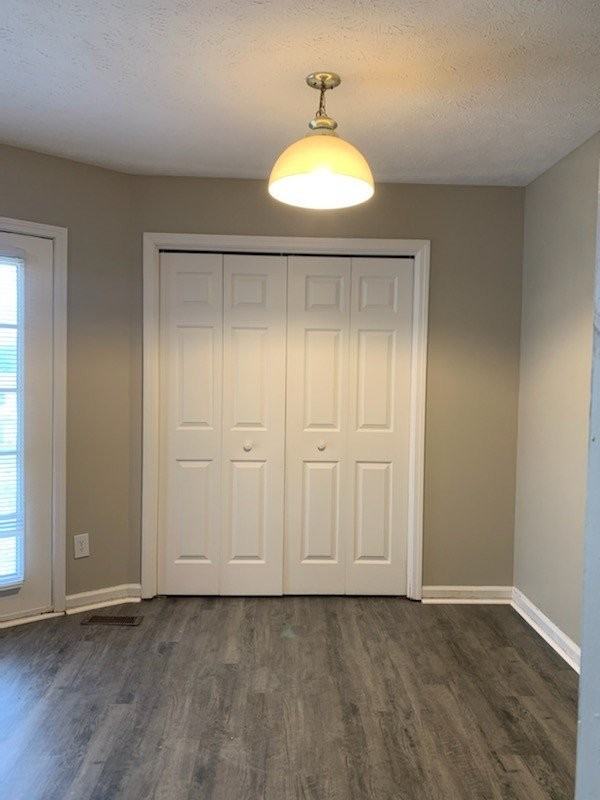 1055 Merritt Lewis Ln - Photo 3 of 5