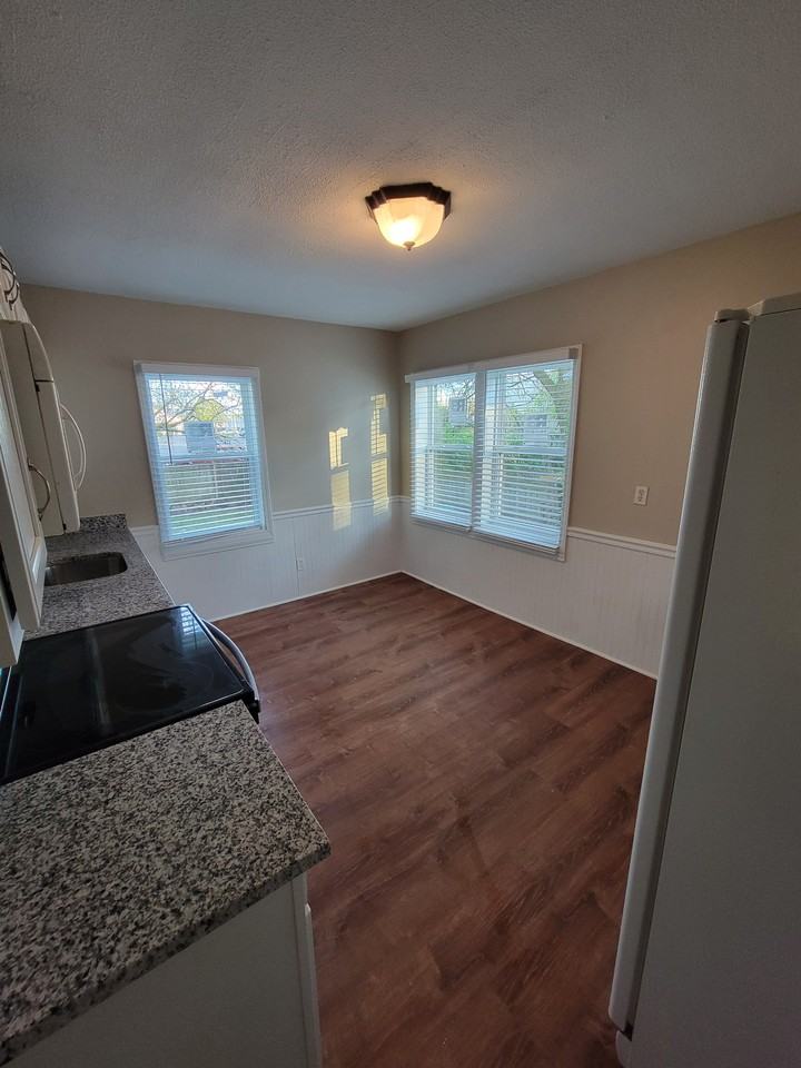 4015 Valley View Dr #NA - Photo 6 of 10