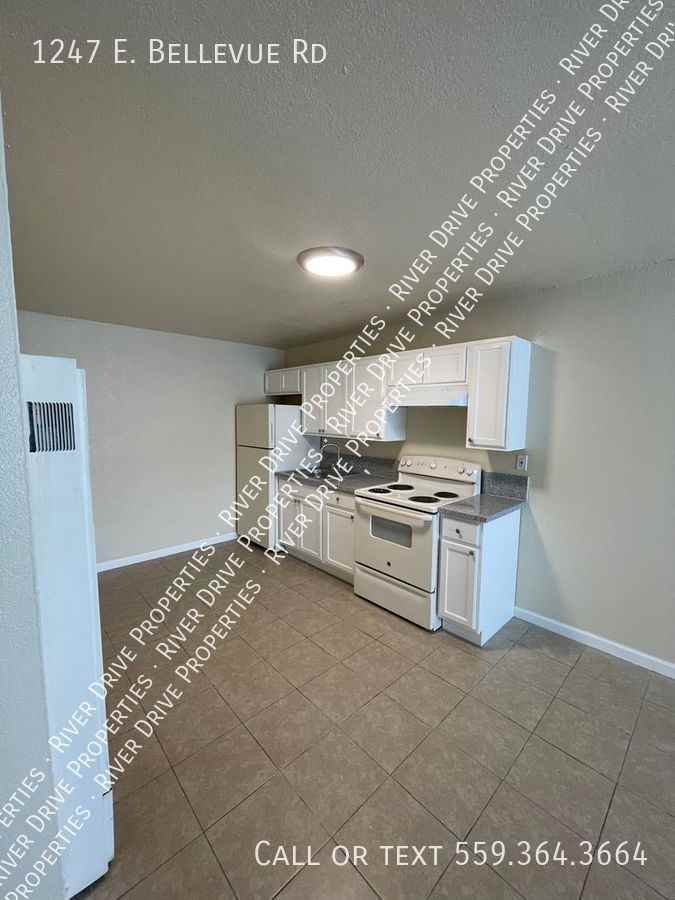1247 E Bellevue Rd - Photo 3 of 8