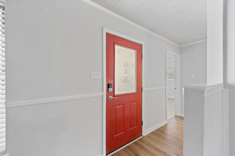 3502 S Dakota Dr - Photo 3 of 26