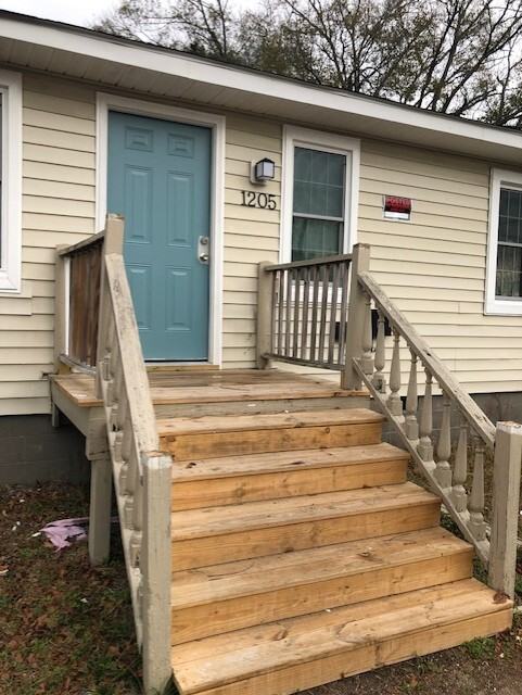 1205 Wright Street - Photo 2 of 12