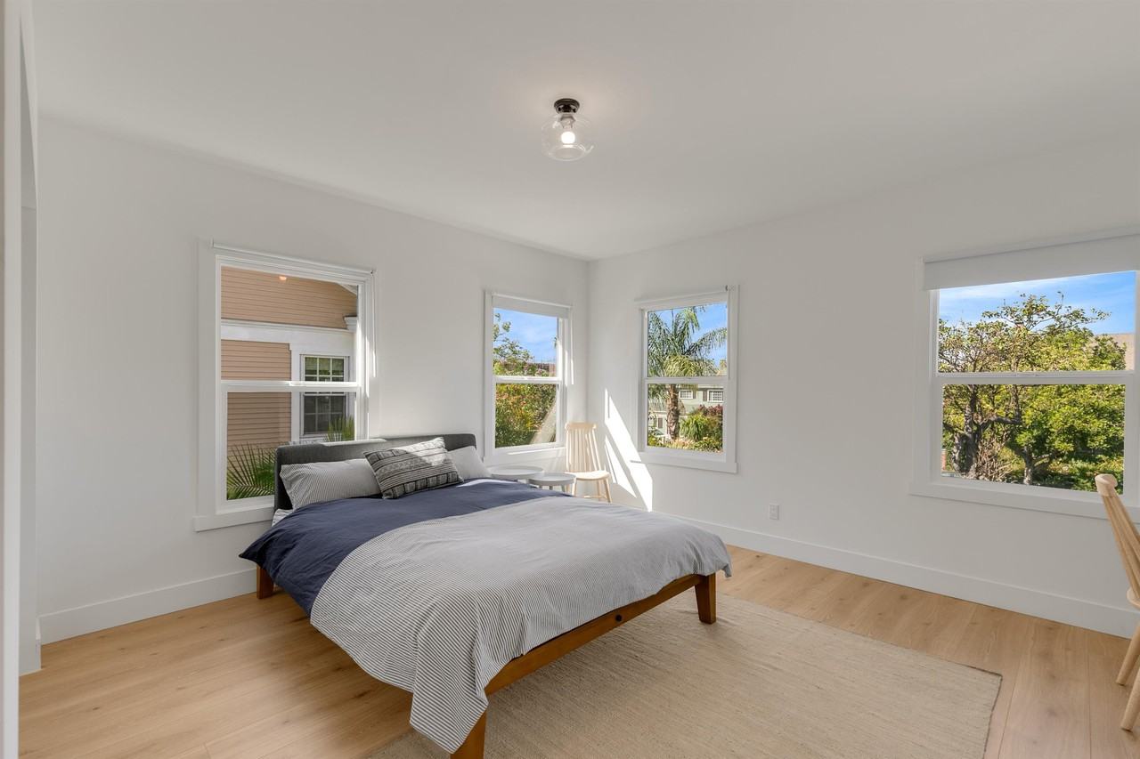 426 S Serrano Ave - Photo 2 of 14