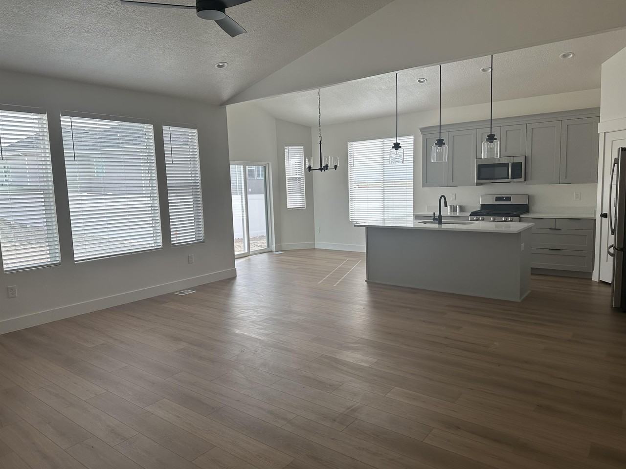491 W 1910 N #1 - Photo 5 of 36