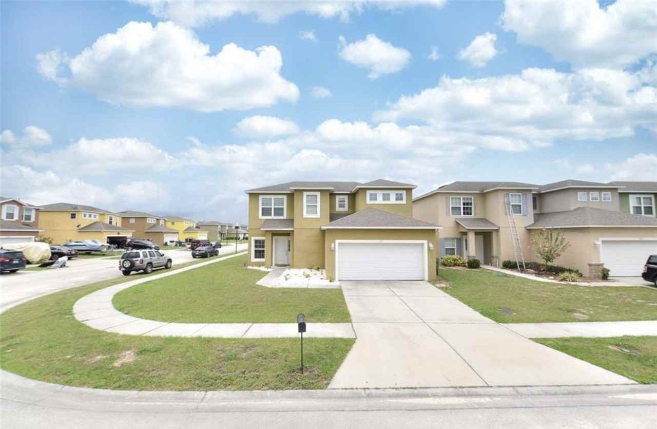 1451 Salisbury Drive - Photo 6 of 13