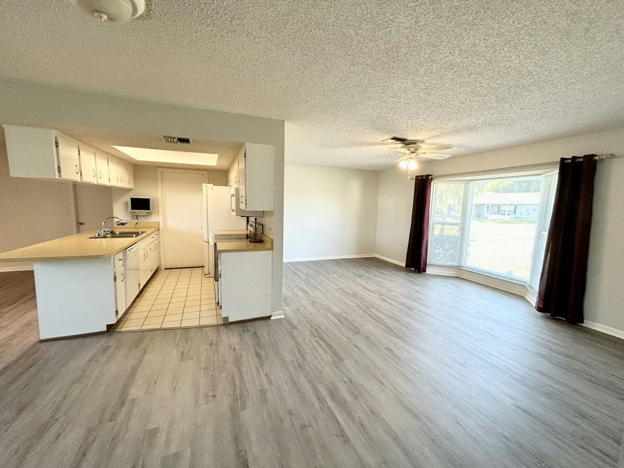 4107 Santiago Street - Photo 4 of 9