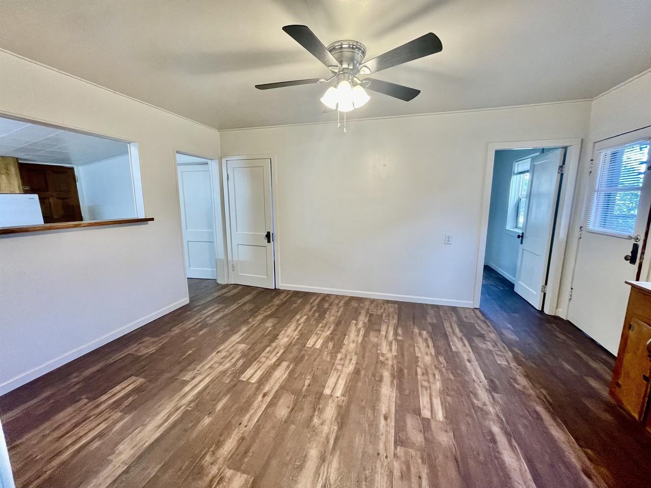 6721 Rhododendron Ave #1 - Photo 4 of 16