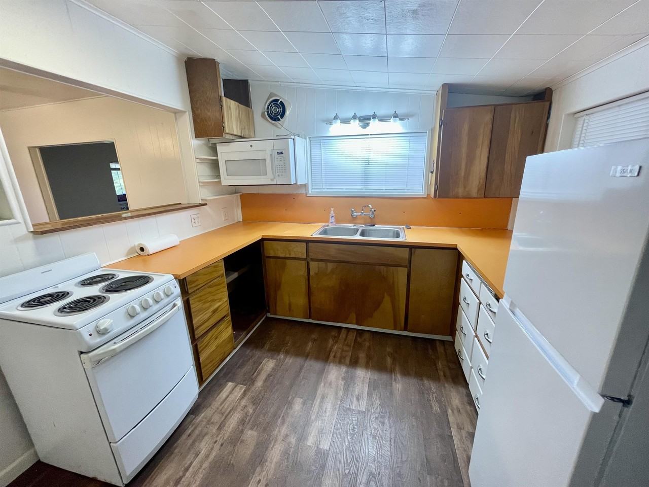 6721 Rhododendron Ave #1 - Photo 7 of 16