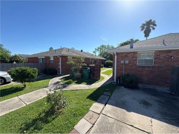 2804 Longwood Dr #C