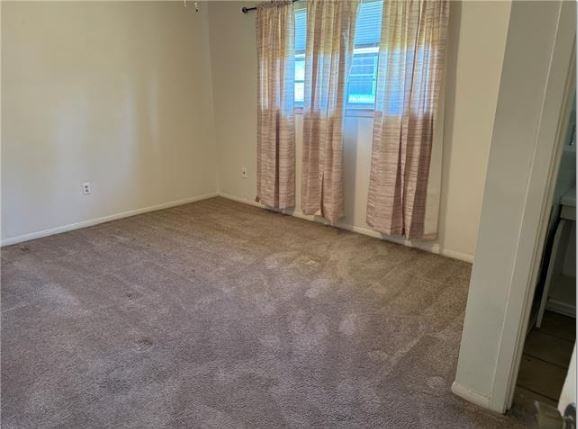 2804 Longwood Dr #C - Photo 3 of 8