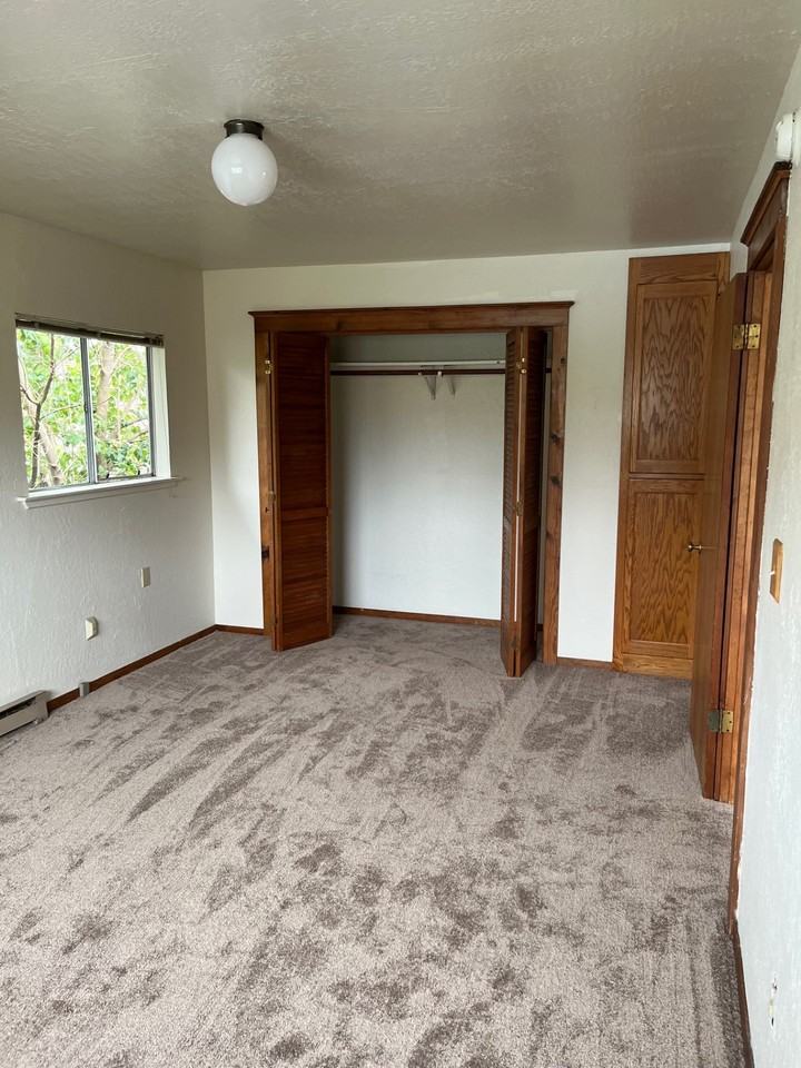 217 Broadway #A - Photo 4 of 8