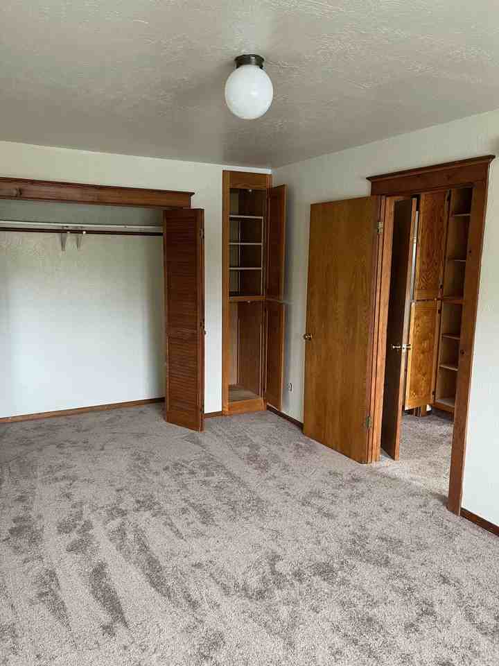 217 Broadway #A - Photo 5 of 8