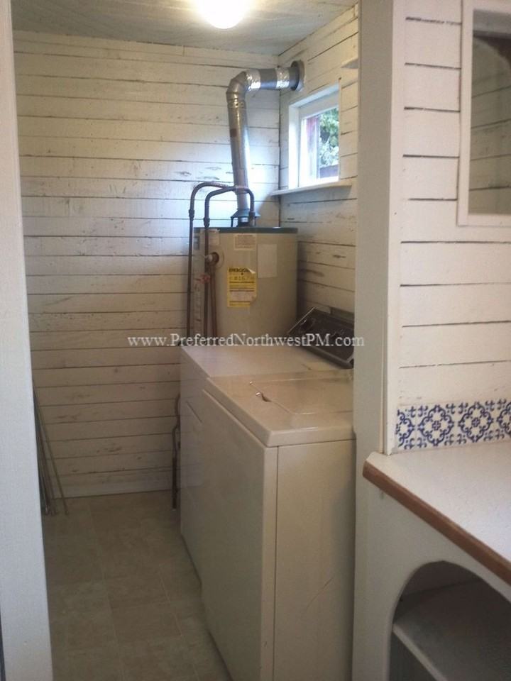 1639 Walnut St - Photo 4 of 11