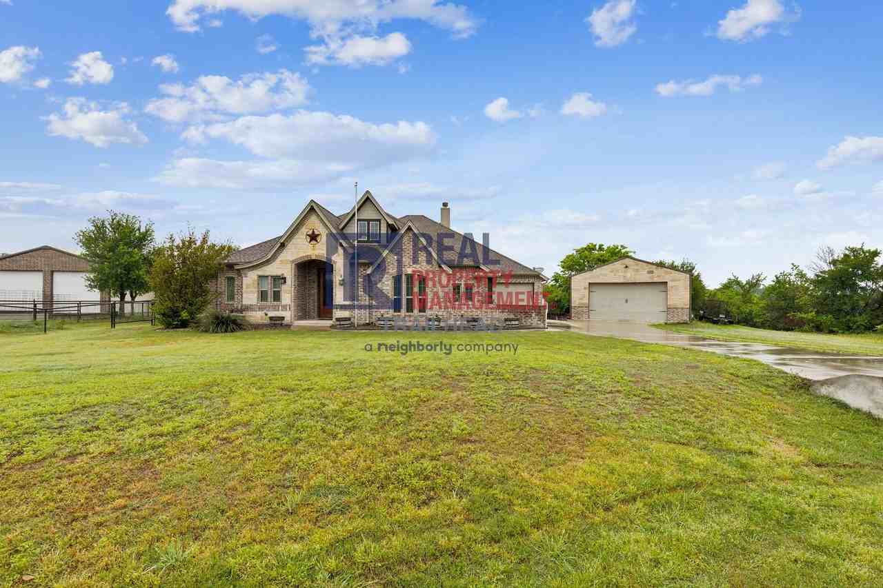 113 Maral Ln - Photo 5 of 33