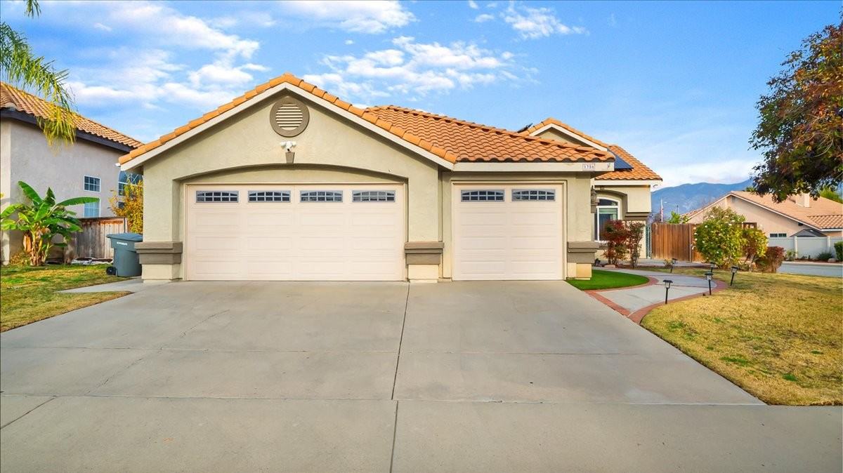 1356 Camino Rosaleen - Photo 3 of 37