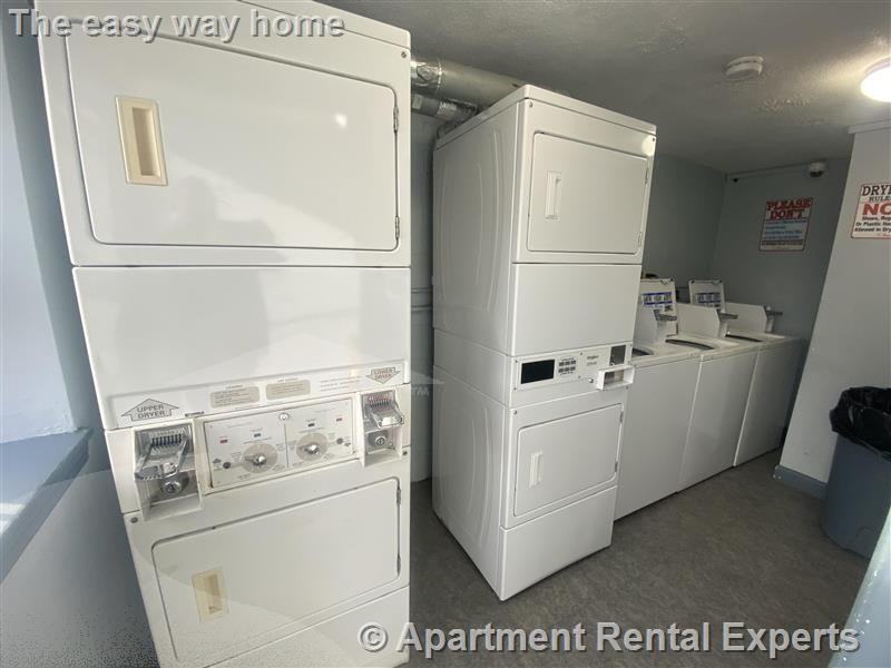 176 N Beacon St #1A - Photo 7 of 7
