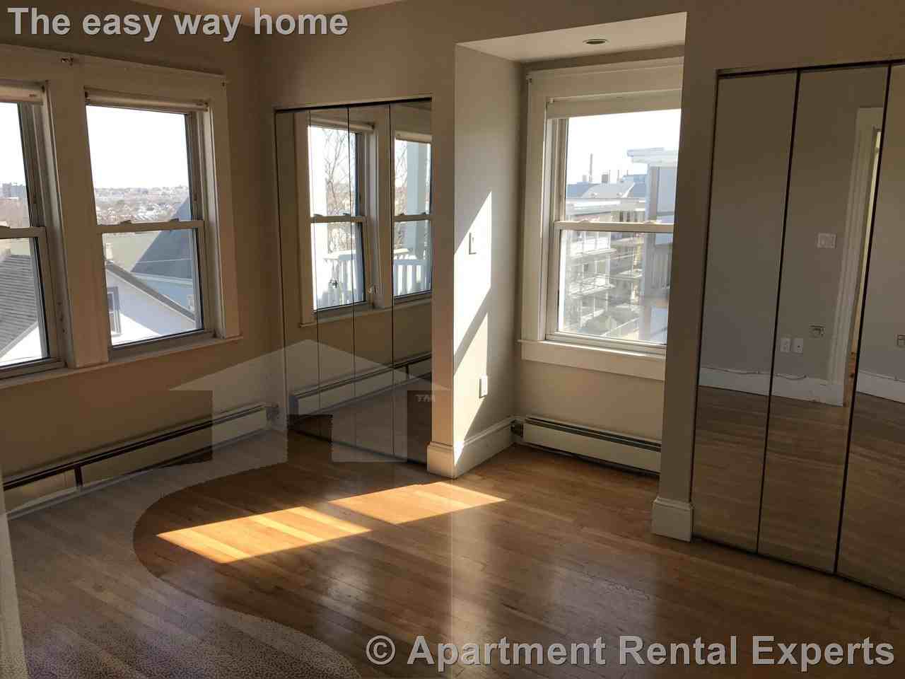 94 Heath St #1 - Photo 2 of 9