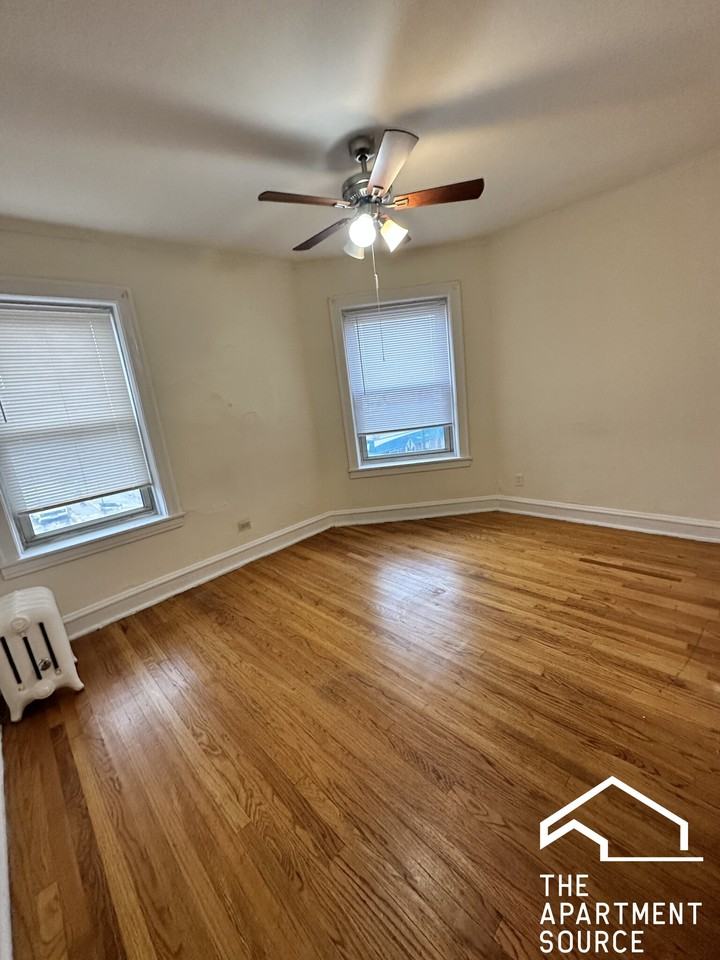 5503 W Belmont Ave #2F - Photo 7 of 11
