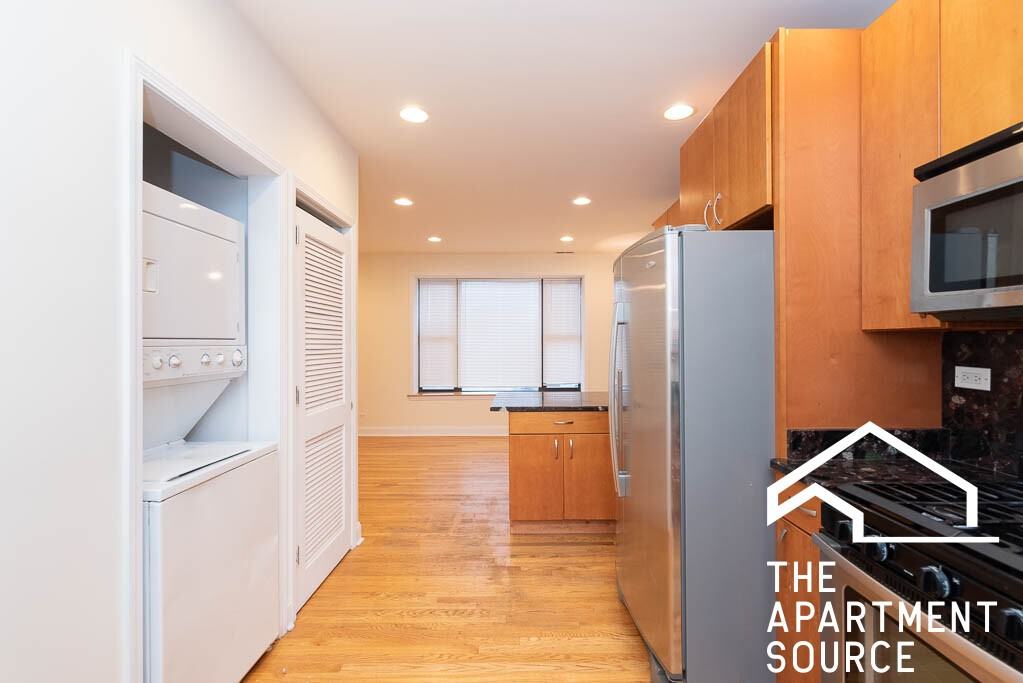 5205 W Belmont Ave #2D - Photo 3 of 21