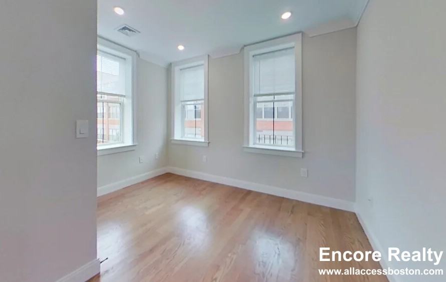 191 Porter St #12 - Photo 5 of 10