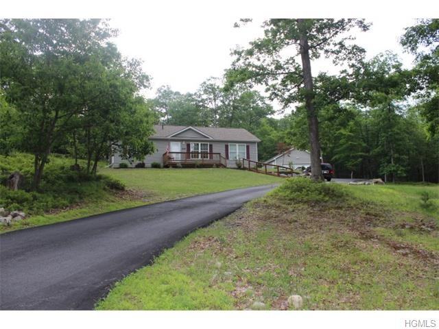 658 Big Pond Rd - Photo 2 of 22