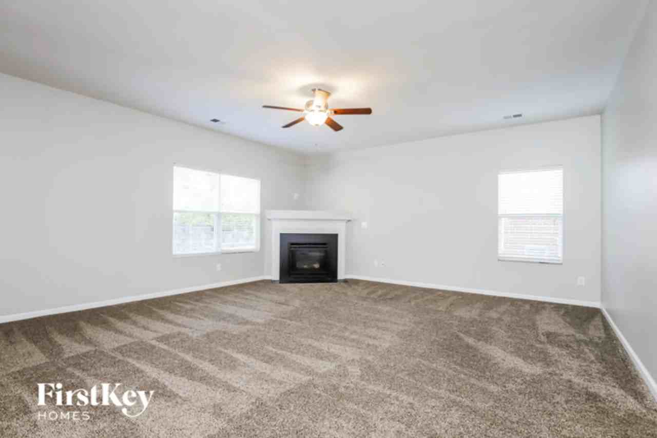 1755 Havenbrook Ct - Photo 2 of 15