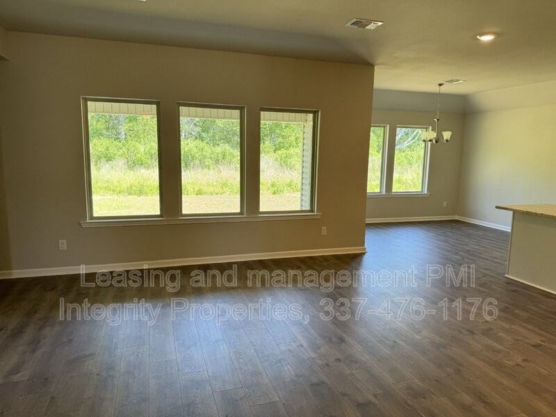 231 S Lakepointe Dr - Photo 5 of 27