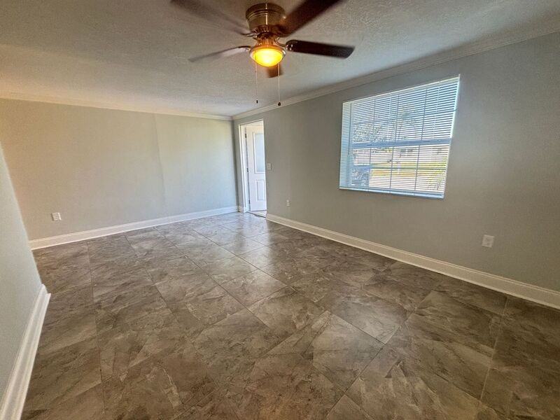 3237 Jackson Dr - Photo 3 of 23