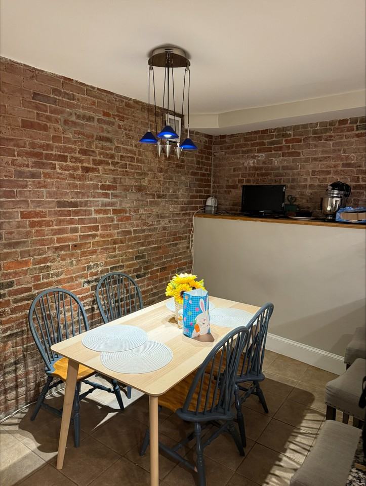 4 N Bennet Ct #2 - Photo 7 of 11