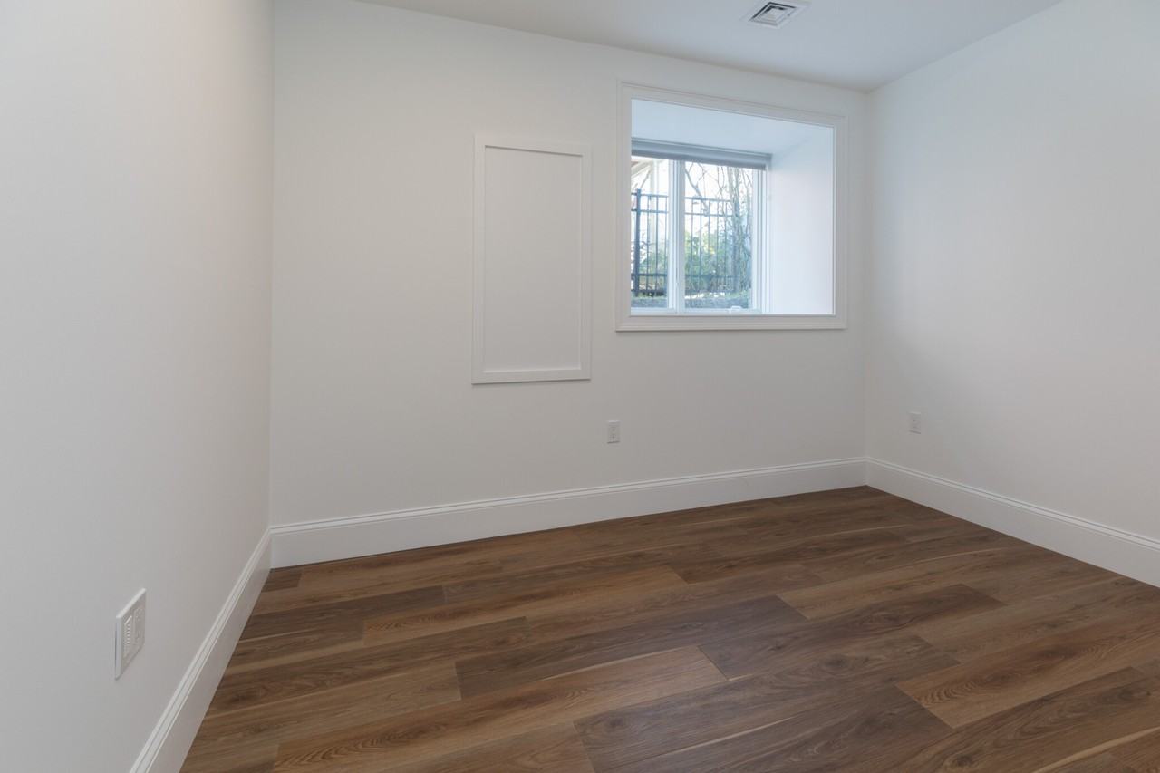E Cottage St #1 - Photo 4 of 20