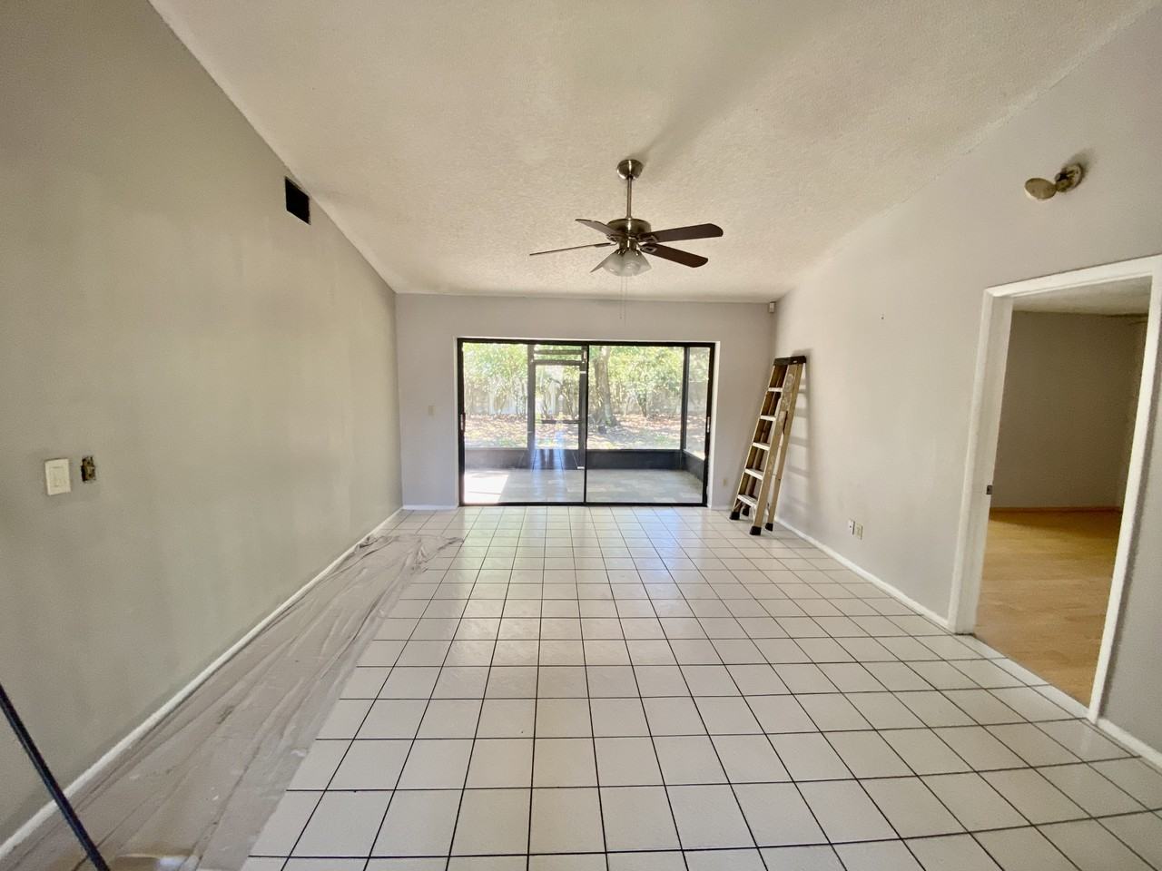 14902 Southfork Dr - Photo 3 of 16