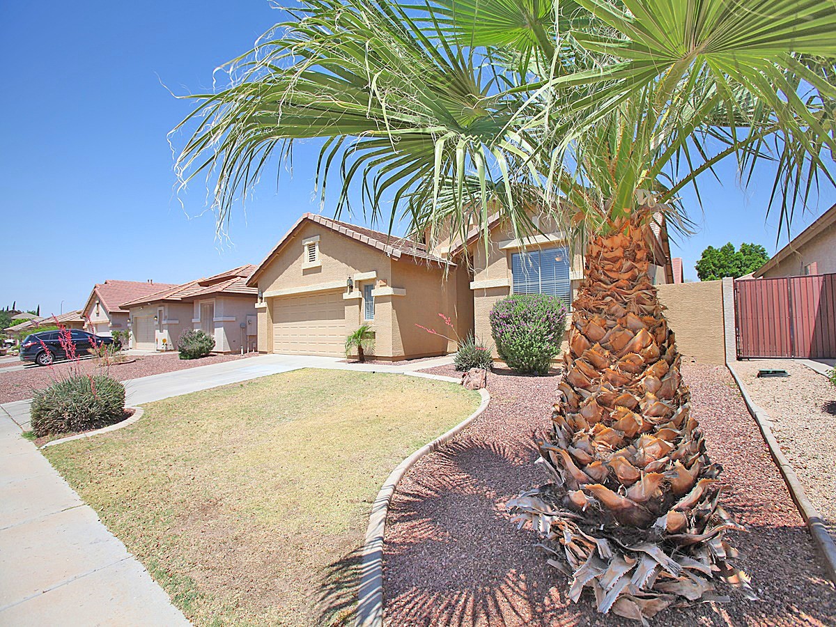 6788 W Saddlehorn Rd - Photo 2 of 16