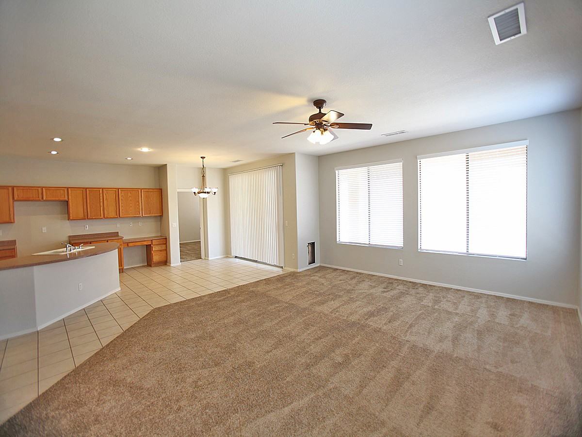 6788 W Saddlehorn Rd - Photo 3 of 16