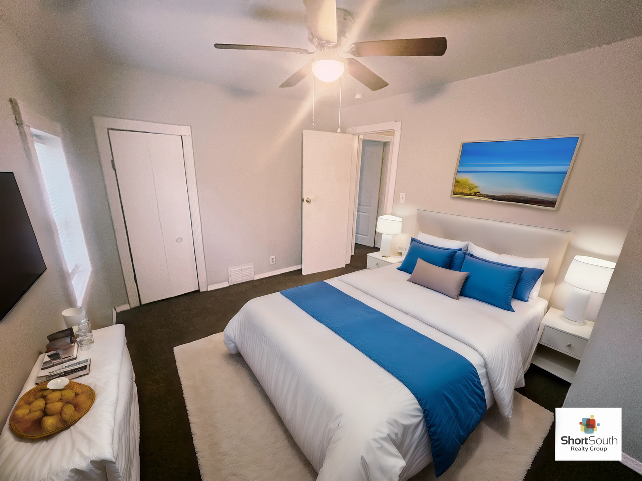 550 Phelps Ave - Photo 3 of 10