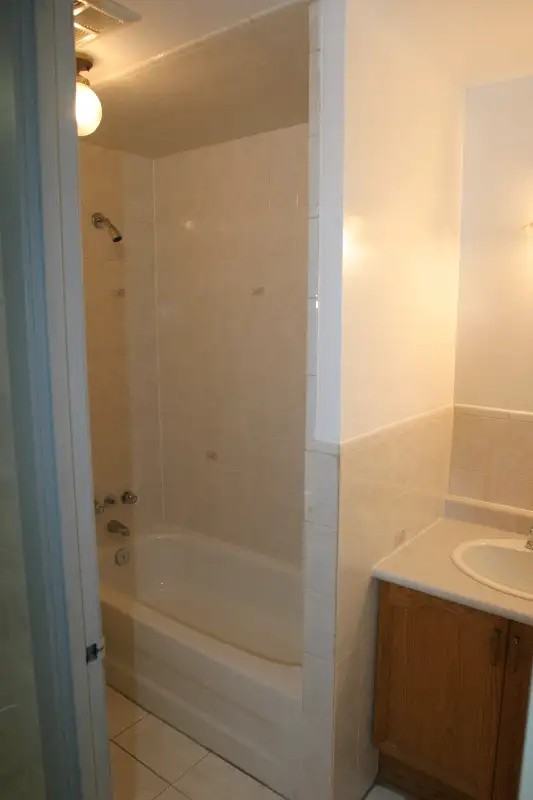 248 Guigues Avenue - Photo 4 of 10