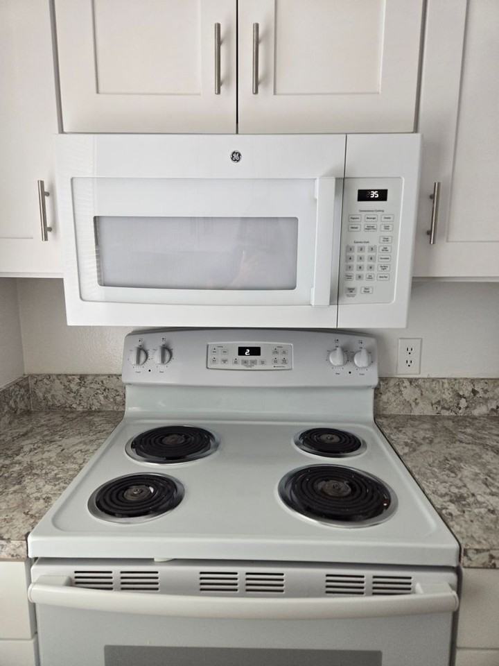 5508 Pokeweed Ct - Photo 3 of 23