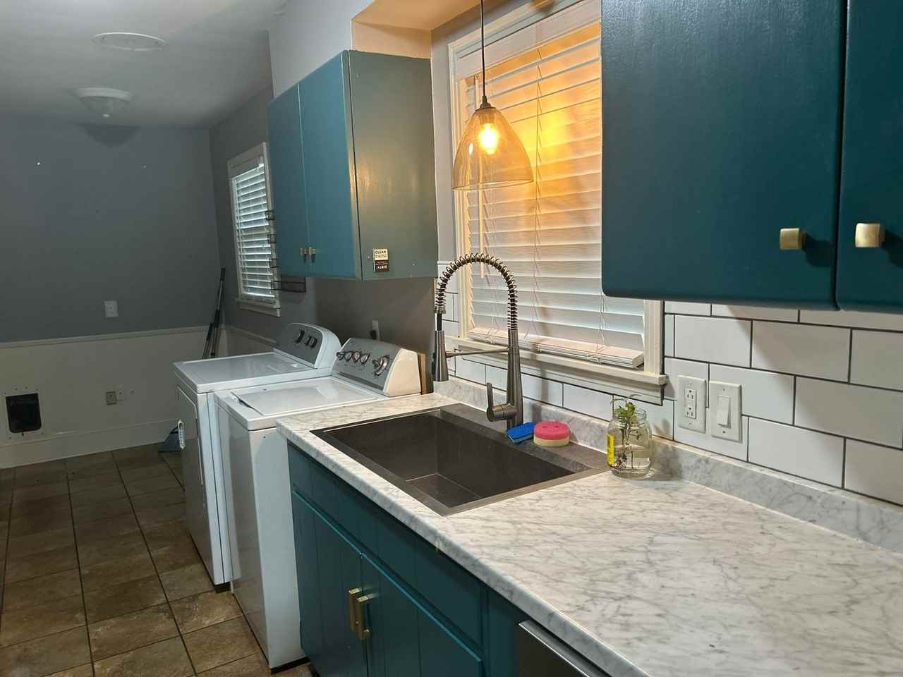 1561 Wilbec Rd - Photo 4 of 14