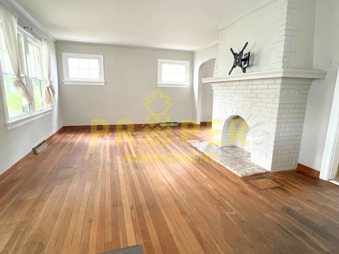 59 W Bruce Ave - Photo 2 of 13