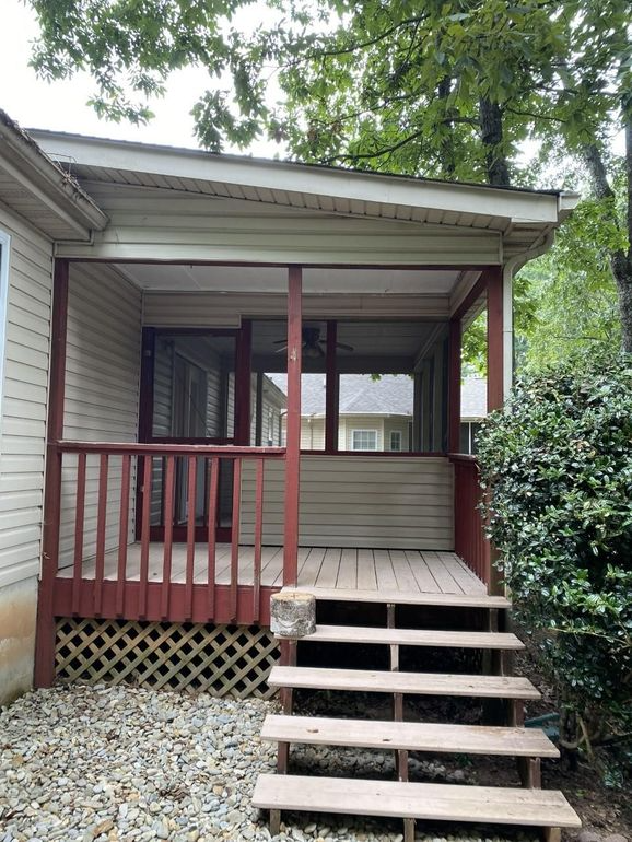 103 Alichanoska Ln - Photo 2 of 5