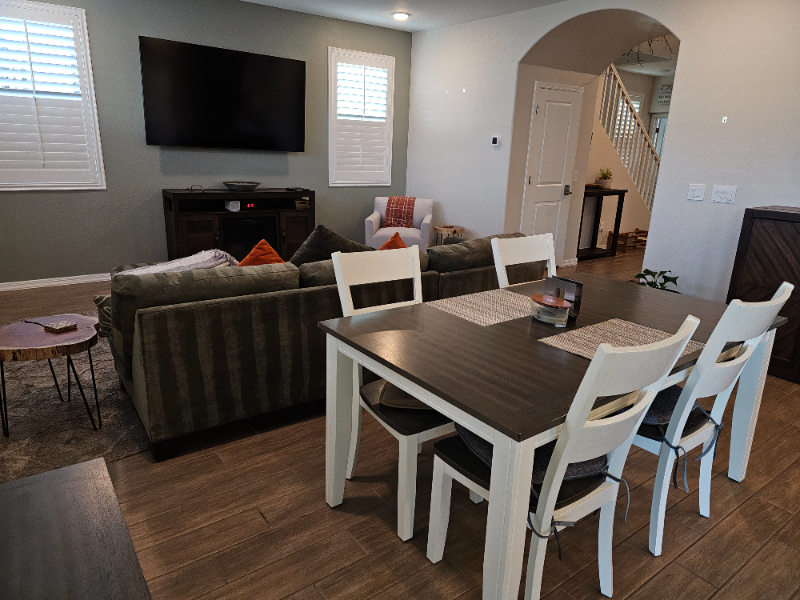 880 S 150th Dr - Photo 6 of 28