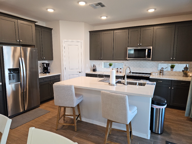 880 S 150th Dr - Photo 7 of 28