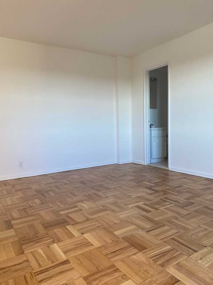 301 Pelham Rd #1I - Photo 3 of 15