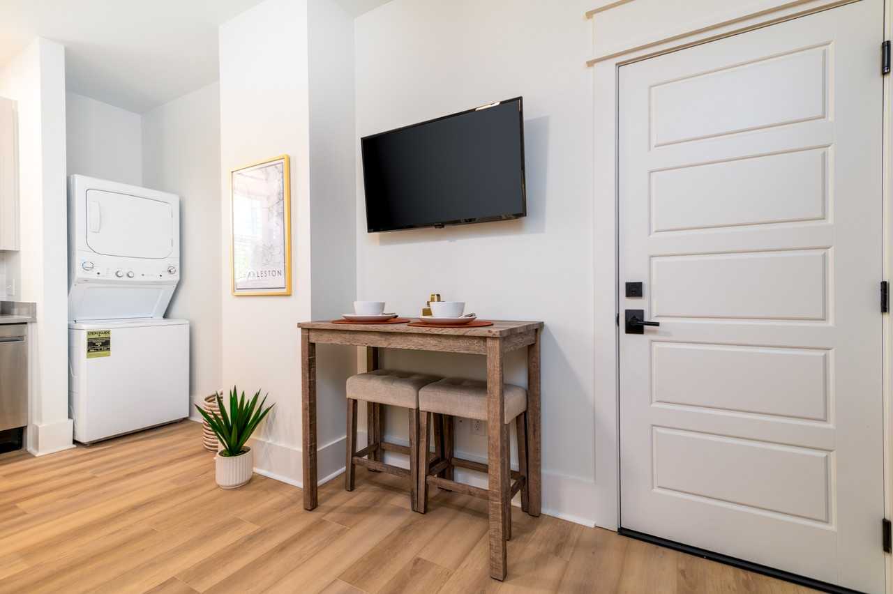 532 Fleming Rd - Photo 4 of 11