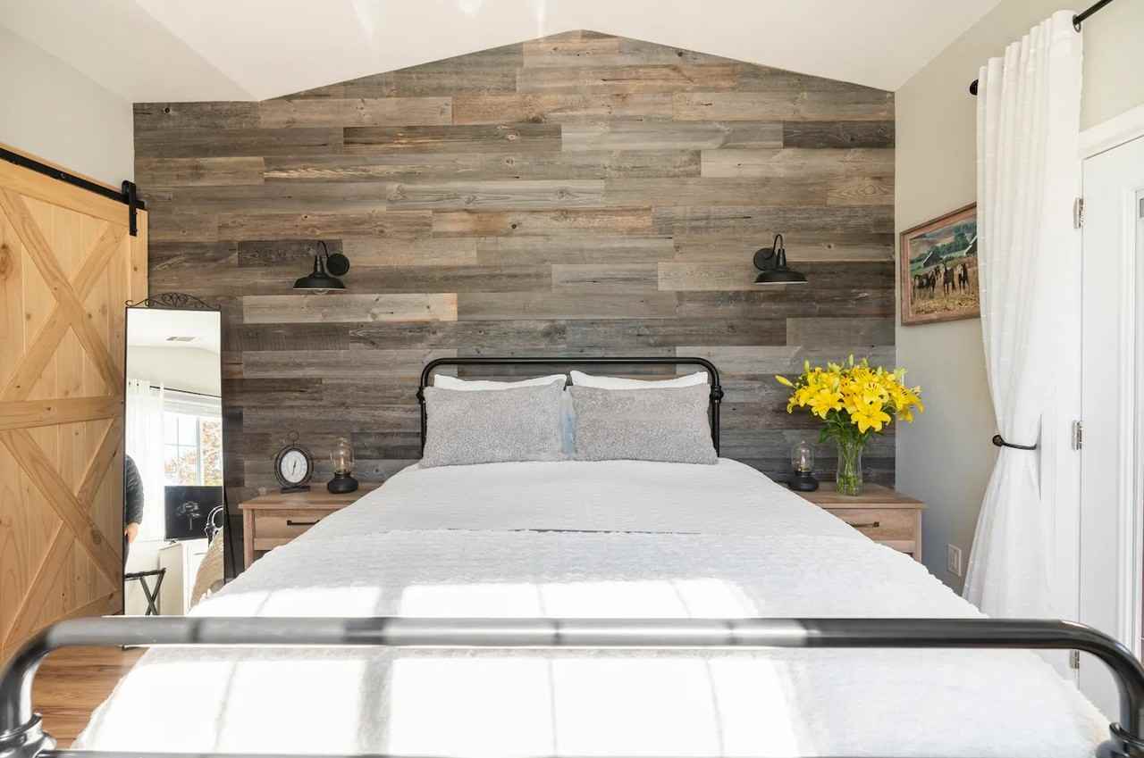 408 Riverview Dr #NA - Photo 2 of 32