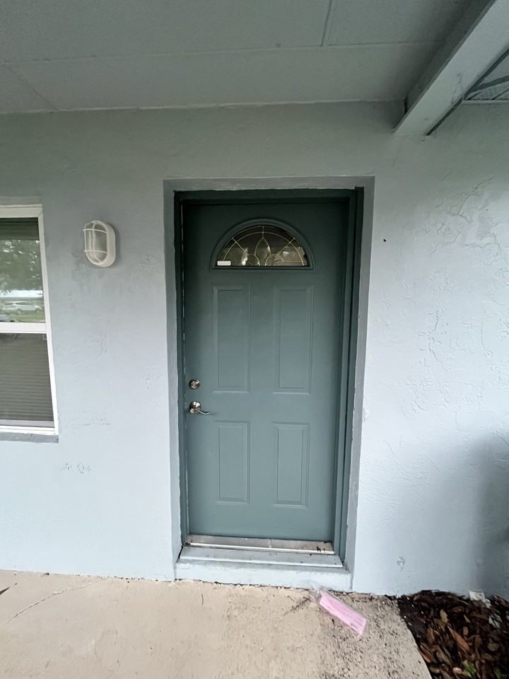 5007 La Salle St #B - Photo 2 of 16