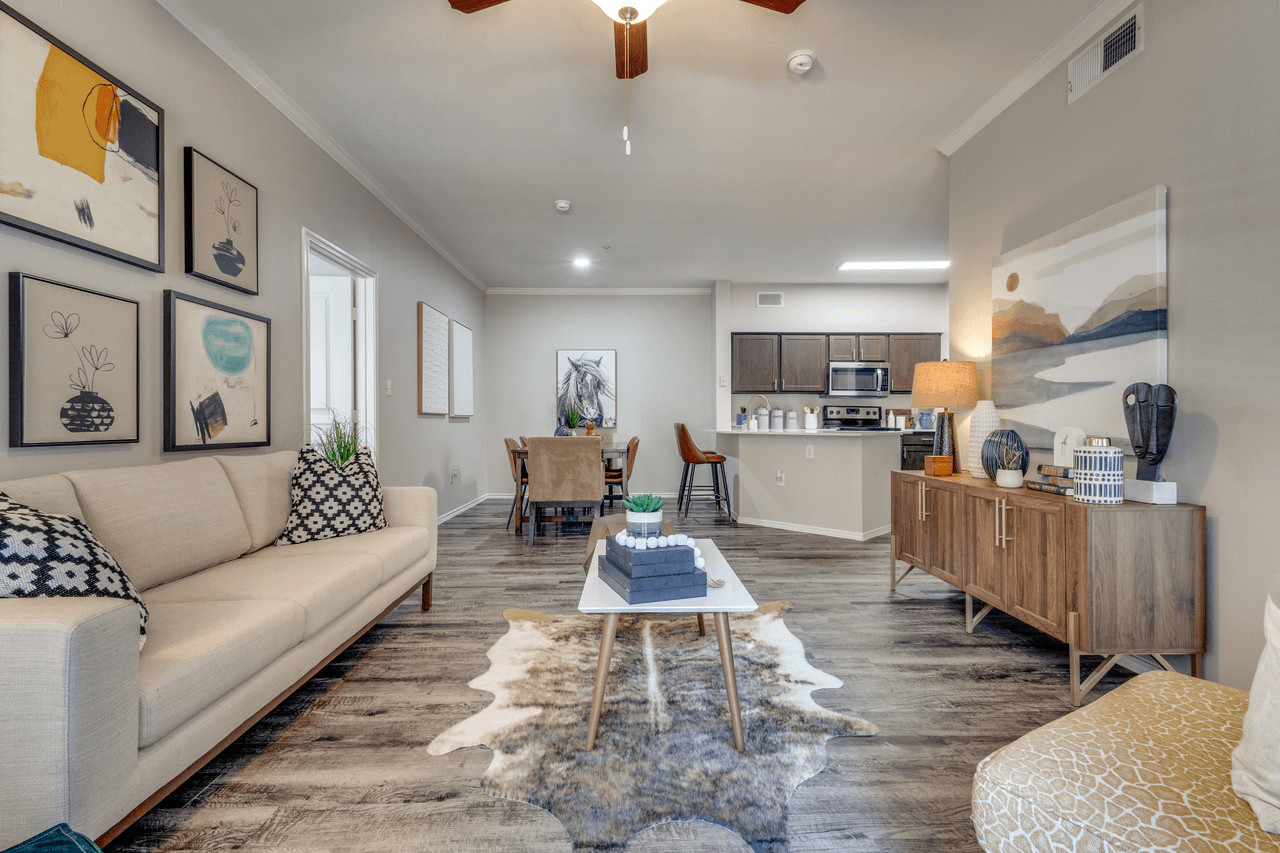 Lost Spurs Ranch Apartments - Photo 3 of 30