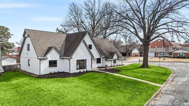 4931 S Lakewood Ave - Photo 2 of 35