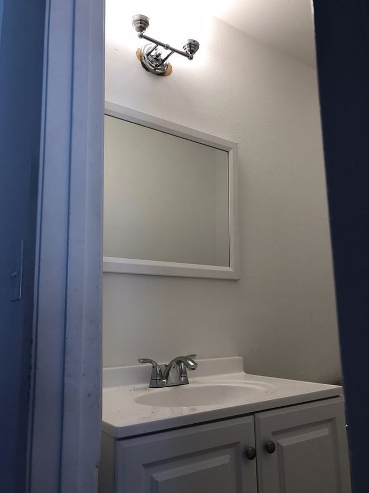 Woodlawn - Photo 6 of 11
