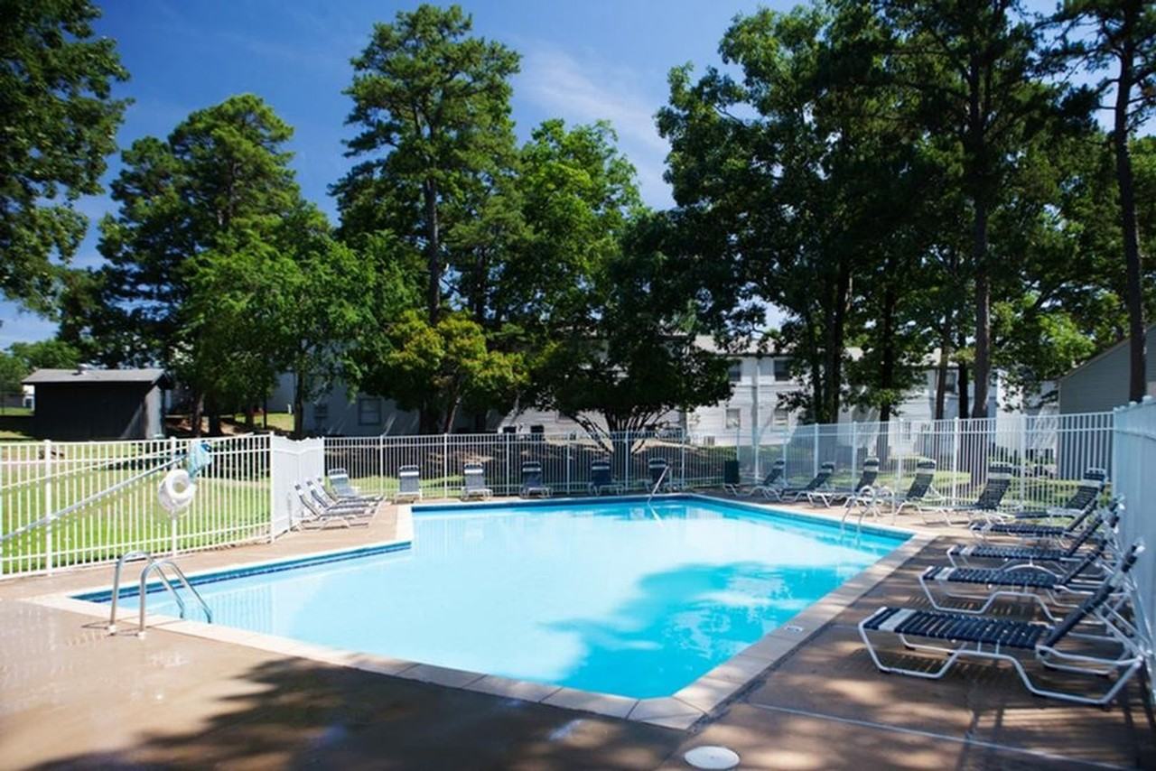 Little Rock II - Photo 5 of 50