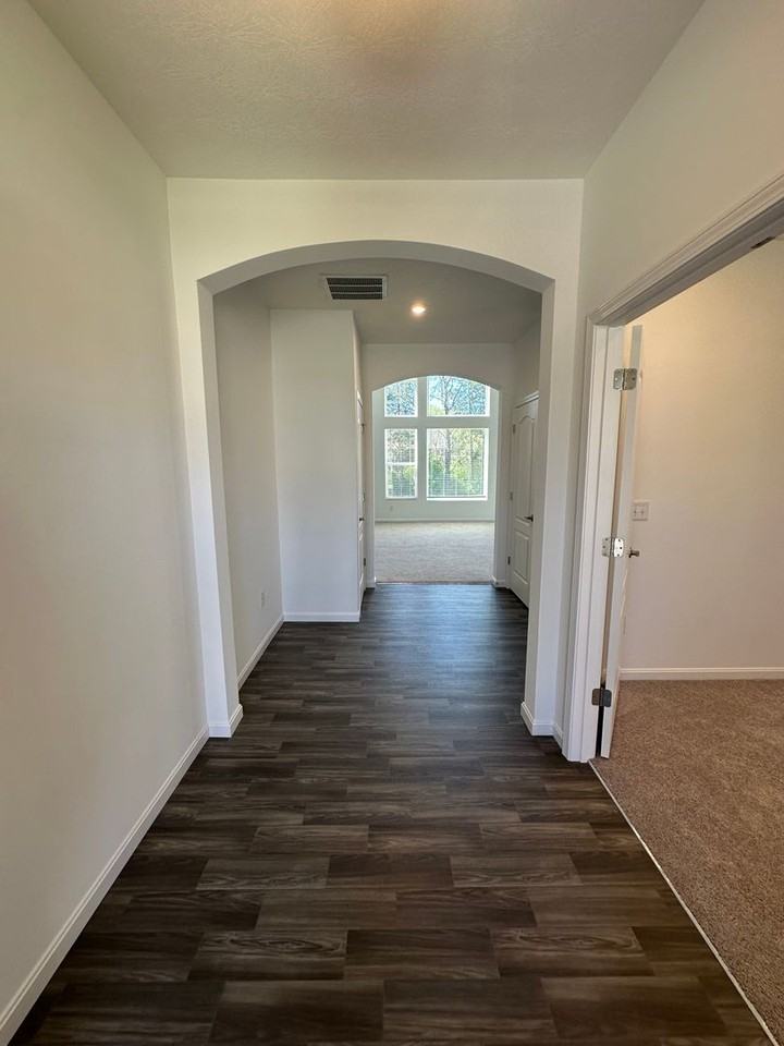 10520 Vista View Dr - Photo 2 of 36