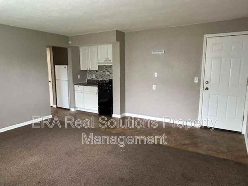 7371 Elizabeth St #5 - Photo 3 of 8